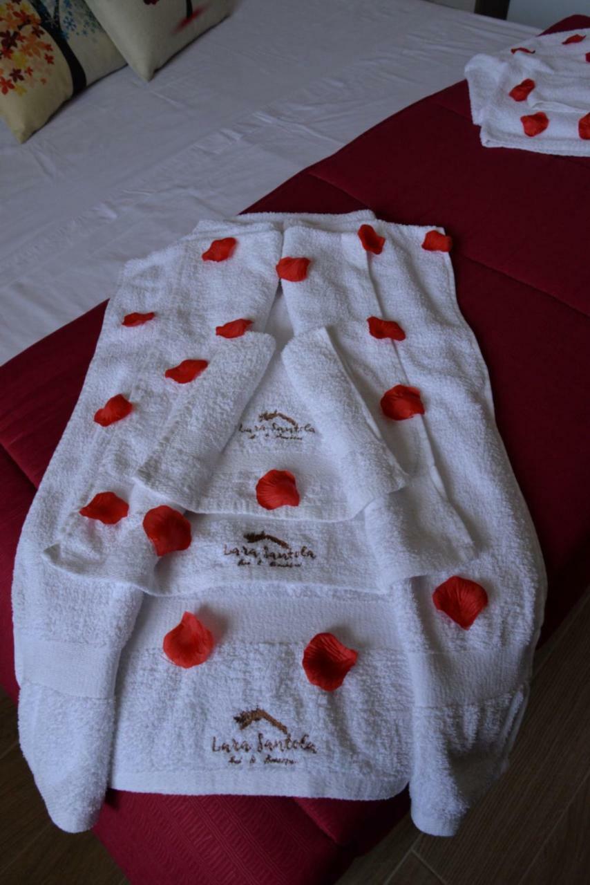 קוראטו B&B Lara Santola מראה חיצוני תמונה
